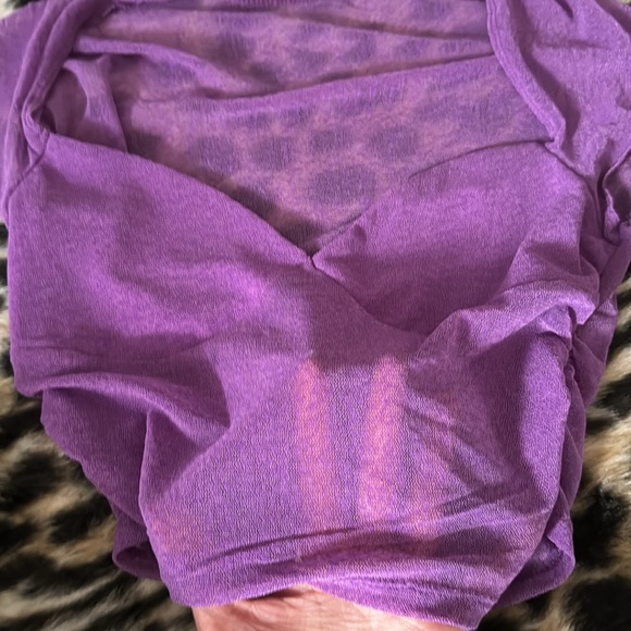 Purple Mesh going out top - Picture 2 of 4